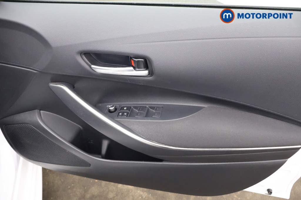 Toyota Corolla Icon Tech Automatic Petrol-Electric Hybrid Hatchback - Stock Number (1642150) - 11th supplementary image