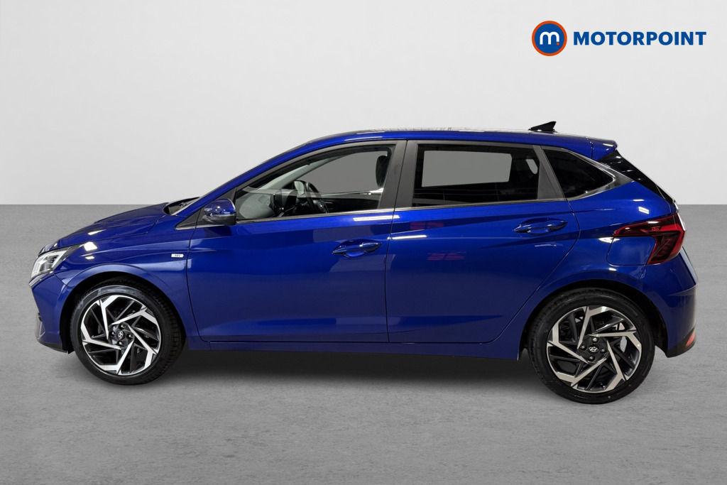 Hyundai I20 Premium Automatic Petrol Hatchback - Stock Number (1625842) - Passenger side