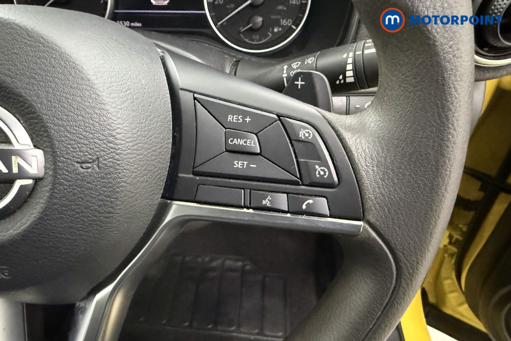 Nissan Juke Acenta Premium Automatic Petrol SUV - Stock Number (1628811) - 4th supplementary image