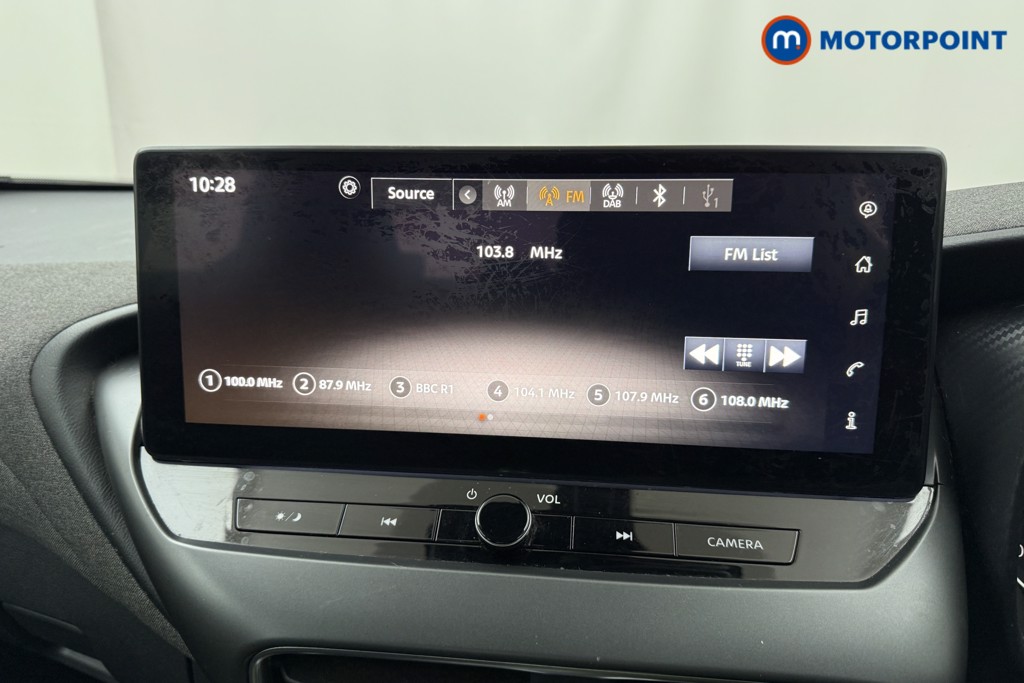 Nissan Juke Acenta Premium Automatic Petrol SUV - Stock Number (1628811) - 8th supplementary image