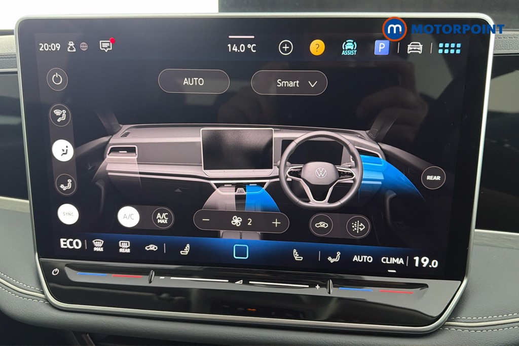 Volkswagen Passat Life Automatic Petrol Plug-In Hybrid Estate - Stock Number (1632883) - 12th supplementary image