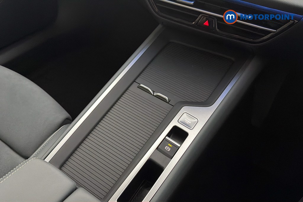 Volkswagen Passat Life Automatic Petrol Plug-In Hybrid Estate - Stock Number (1632883) - 15th supplementary image