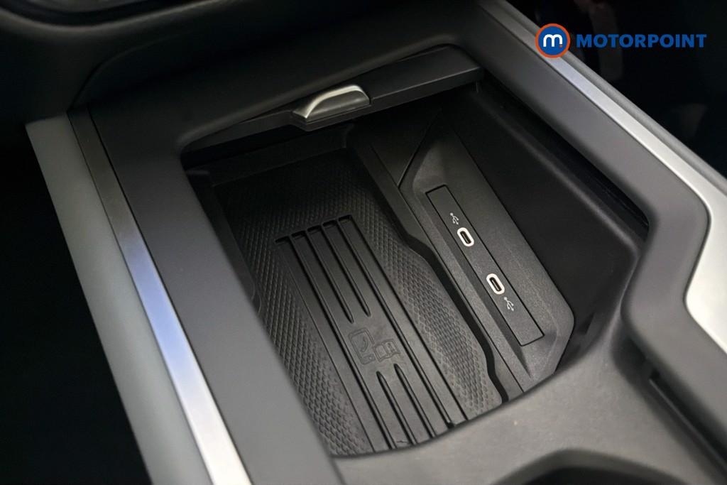 Volkswagen Passat Life Automatic Petrol Plug-In Hybrid Estate - Stock Number (1632883) - 17th supplementary image
