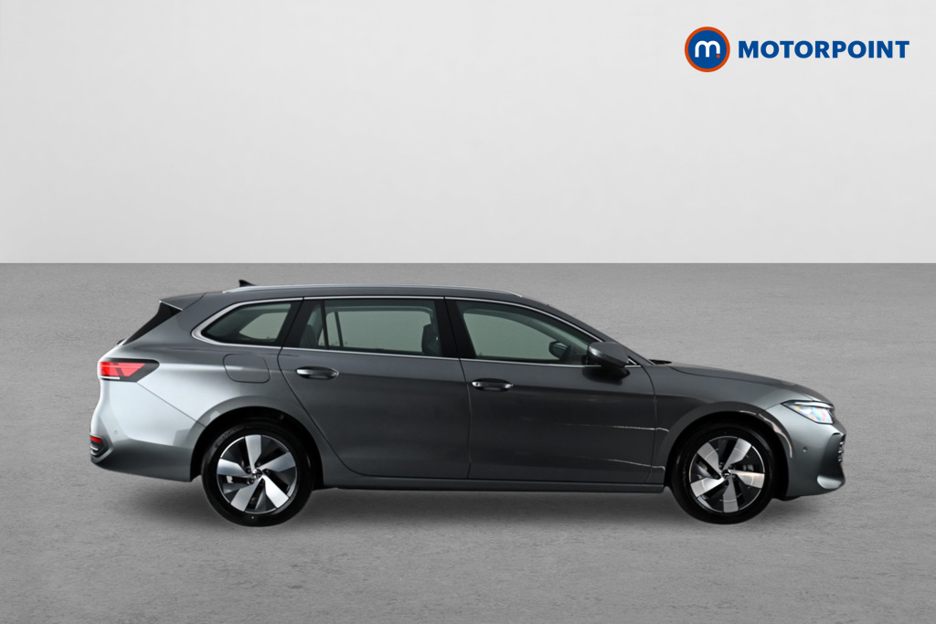 Volkswagen Passat Life Automatic Petrol Plug-In Hybrid Estate - Stock Number (1632883) - Drivers side