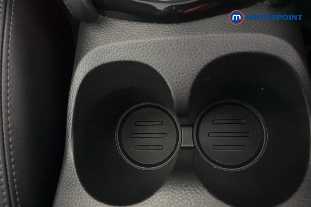 Nissan Qashqai Tekna Manual Diesel SUV - Stock Number (1634755) - 16th supplementary image