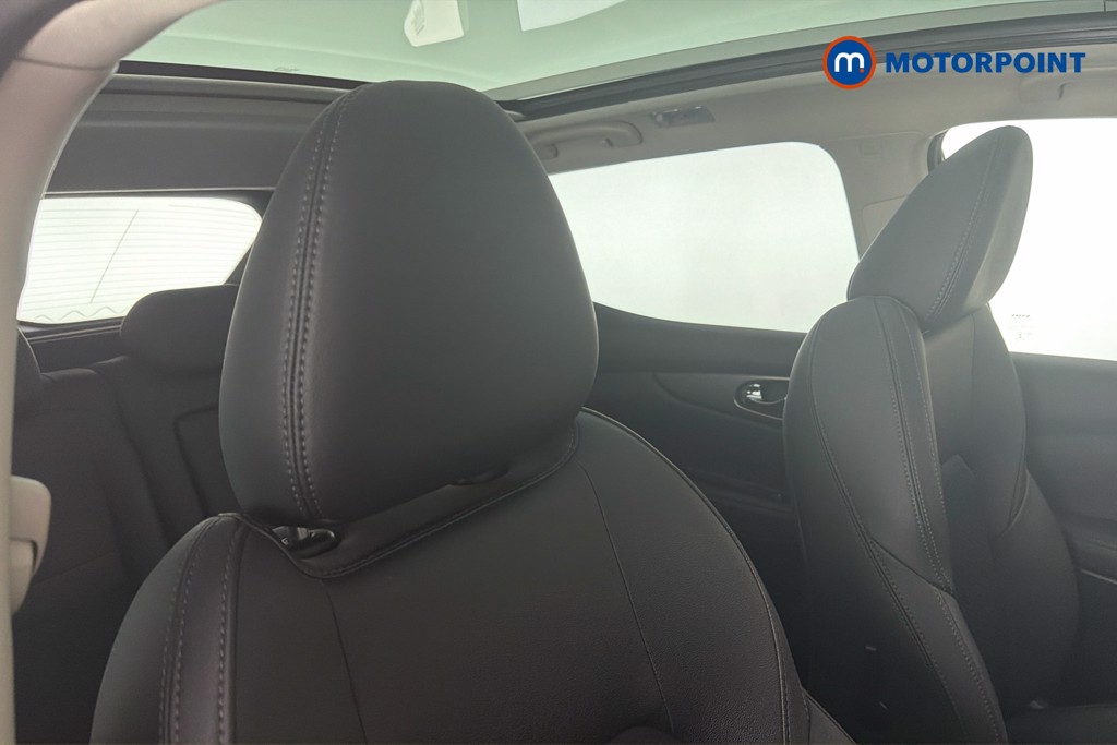 Nissan Qashqai Tekna Manual Diesel SUV - Stock Number (1634755) - 23rd supplementary image