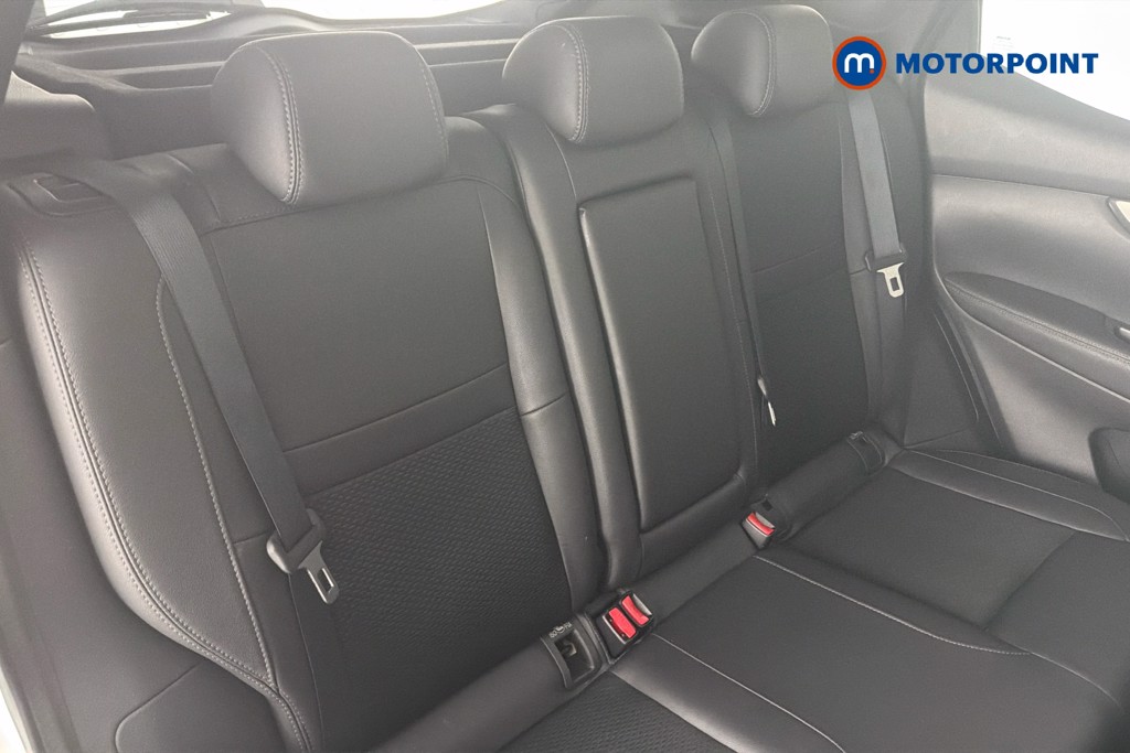 Nissan Qashqai Tekna Manual Diesel SUV - Stock Number (1634755) - 28th supplementary image