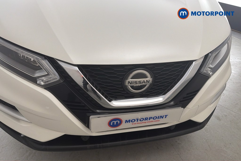 Nissan Qashqai Tekna Manual Diesel SUV - Stock Number (1634755) - 45th supplementary image