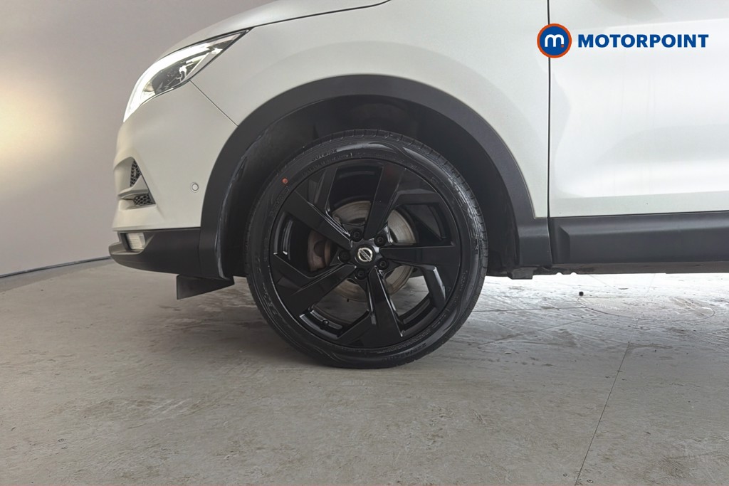 Nissan Qashqai Tekna Manual Diesel SUV - Stock Number (1634755) - 47th supplementary image