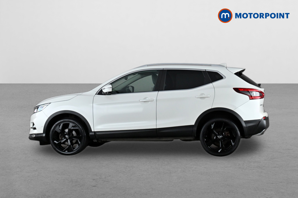 Nissan Qashqai Tekna Manual Diesel SUV - Stock Number (1634755) - Passenger side