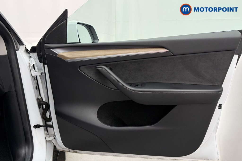 Tesla Model Y Long Range Automatic Electric SUV - Stock Number (1634821) - 13th supplementary image