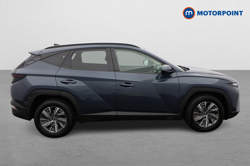 Hyundai Tucson Se Connect Manual Petrol SUV - Stock Number (1635560) - Drivers side