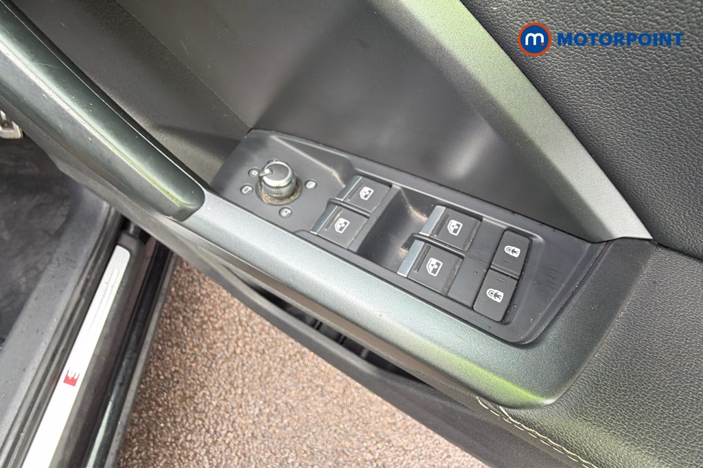 Audi Q3 S Line Manual Petrol SUV - Stock Number (1635673) - 20th supplementary image