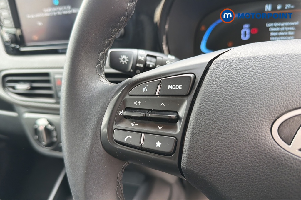 Hyundai I10 Advance Automatic Petrol Hatchback - Stock Number (1635707) - 4th supplementary image