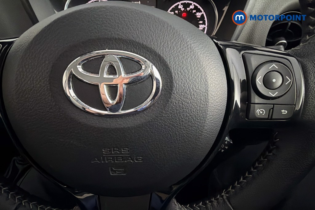 Toyota Yaris Icon Tech Manual Petrol Hatchback - Stock Number (1635731) - 4th supplementary image