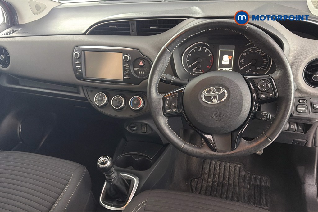 Toyota Yaris Icon Tech Manual Petrol Hatchback - Stock Number (1635731) - 1st supplementary image
