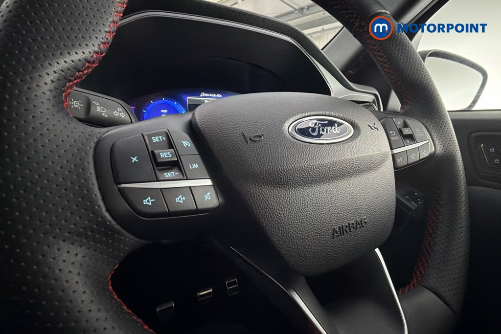 Ford Kuga St-Line Edition Manual Petrol SUV - Stock Number (1637753) - 5th supplementary image