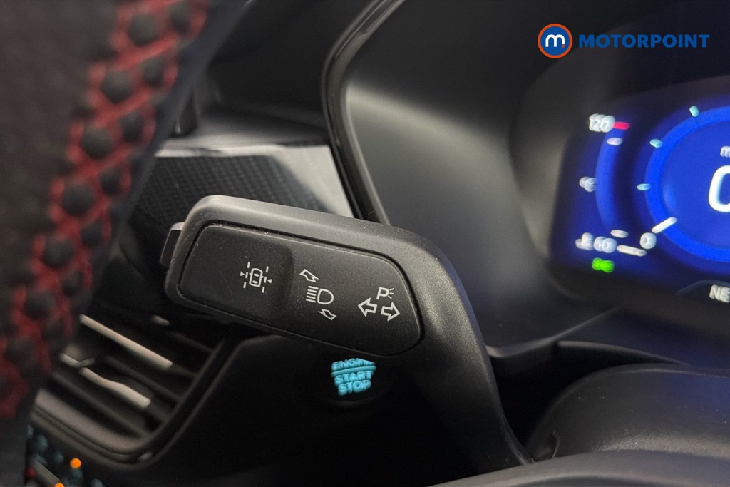 Ford Kuga St-Line Edition Manual Petrol SUV - Stock Number (1637753) - 6th supplementary image