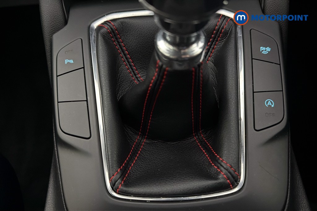Ford Kuga St-Line Edition Manual Petrol SUV - Stock Number (1637753) - 14th supplementary image