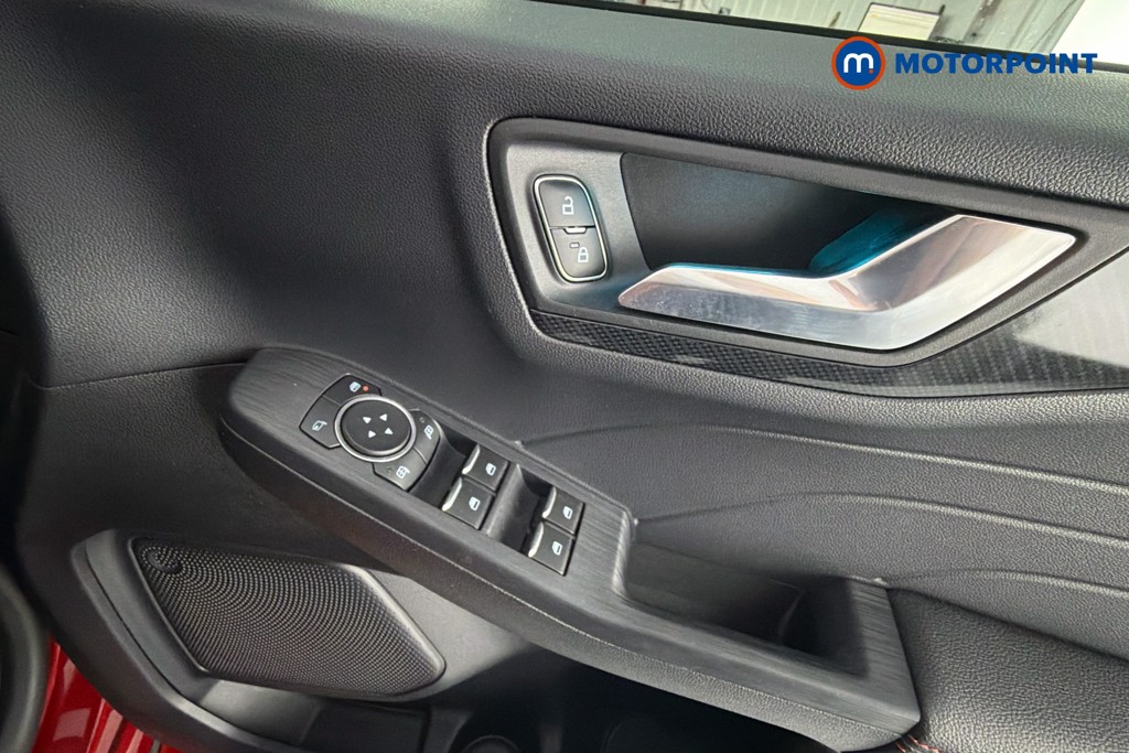 Ford Kuga St-Line Edition Manual Petrol SUV - Stock Number (1637753) - 19th supplementary image