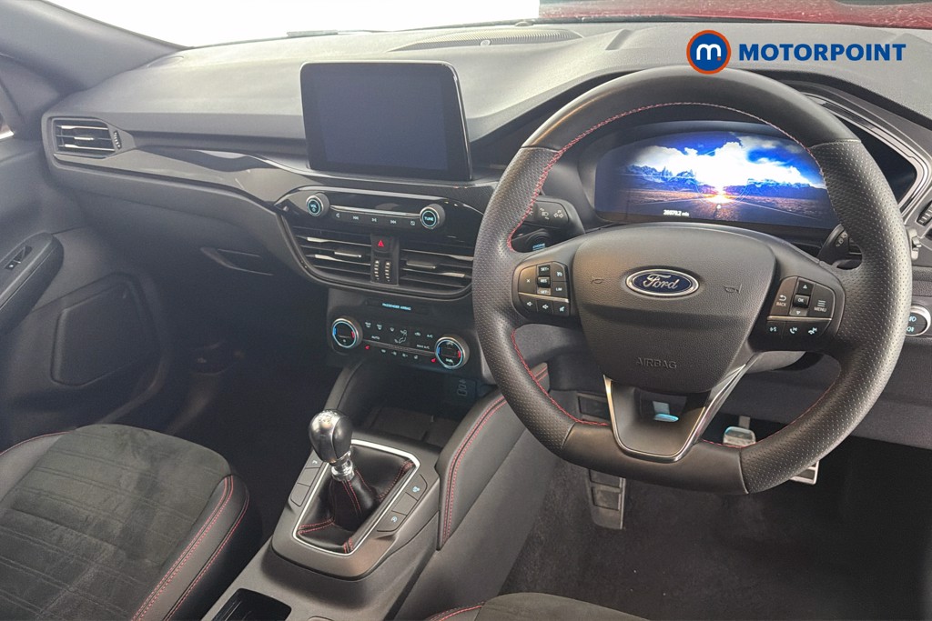 Ford Kuga St-Line Edition Manual Petrol SUV - Stock Number (1637753) - 1st supplementary image