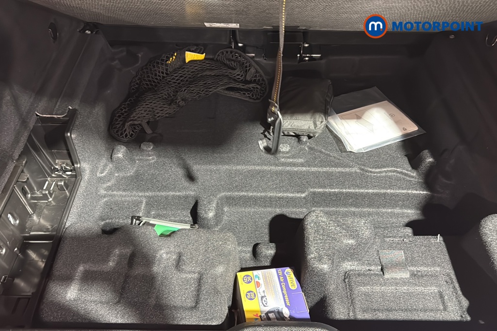 Mercedes-Benz GLC Amg Line Automatic Petrol SUV - Stock Number (1638372) - 33rd supplementary image