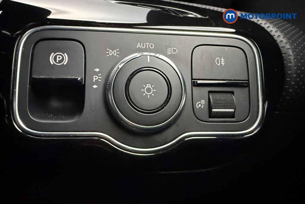 Mercedes-Benz A Class Amg Line Automatic Petrol Saloon - Stock Number (1638413) - 18th supplementary image