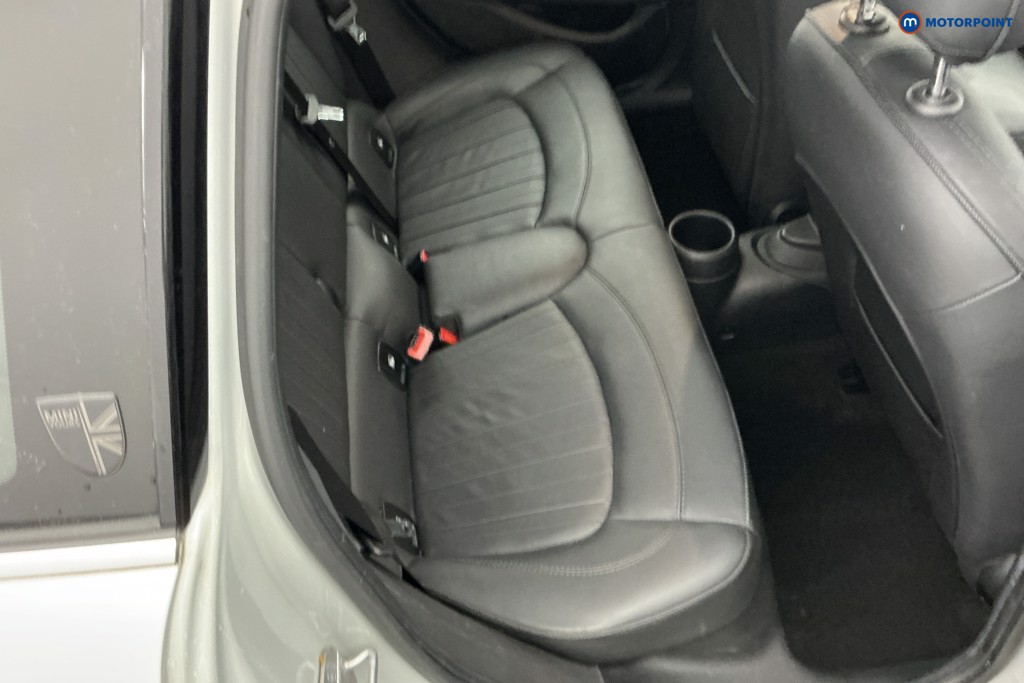 Mini Hatchback Cooper Exclusive Automatic Petrol Hatchback - Stock Number (1639168) - 4th supplementary image