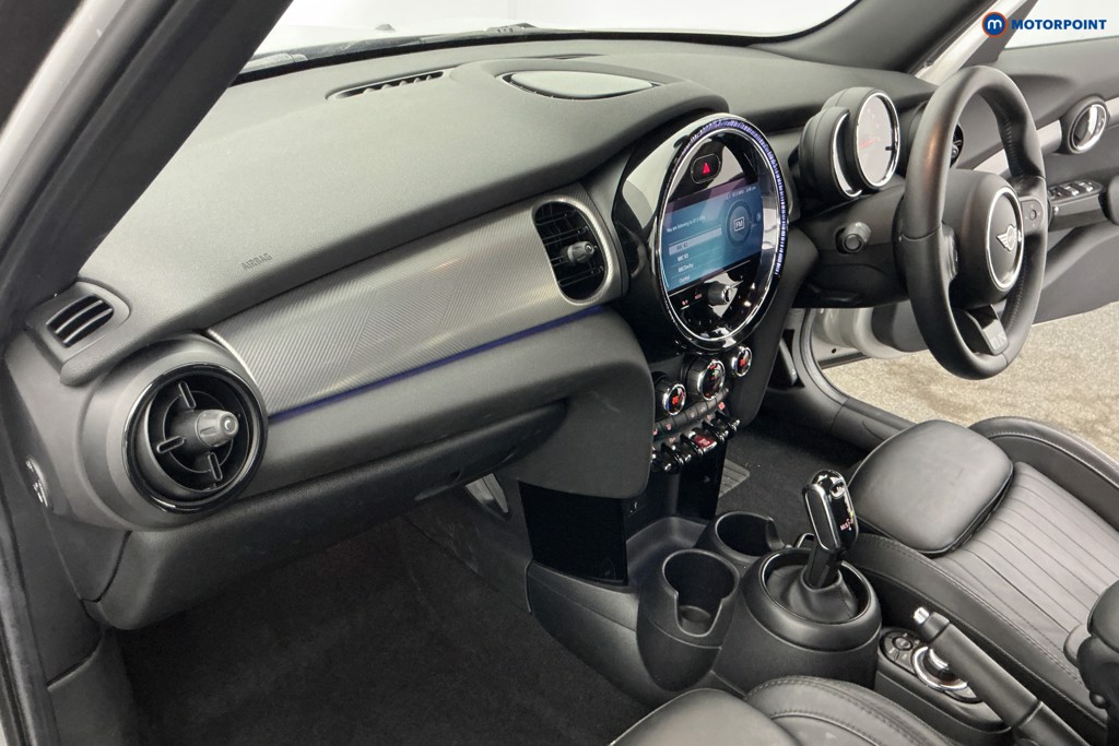 Mini Hatchback Cooper Exclusive Automatic Petrol Hatchback - Stock Number (1639168) - 9th supplementary image