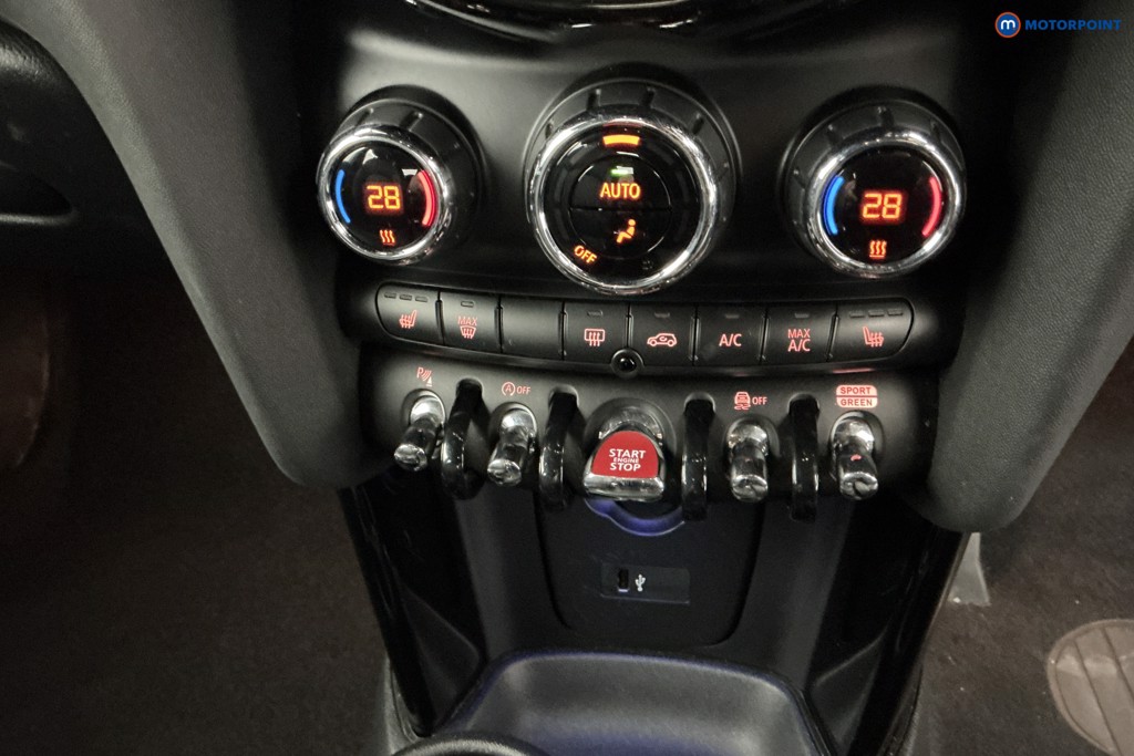 Mini Hatchback Cooper Exclusive Automatic Petrol Hatchback - Stock Number (1639168) - 16th supplementary image