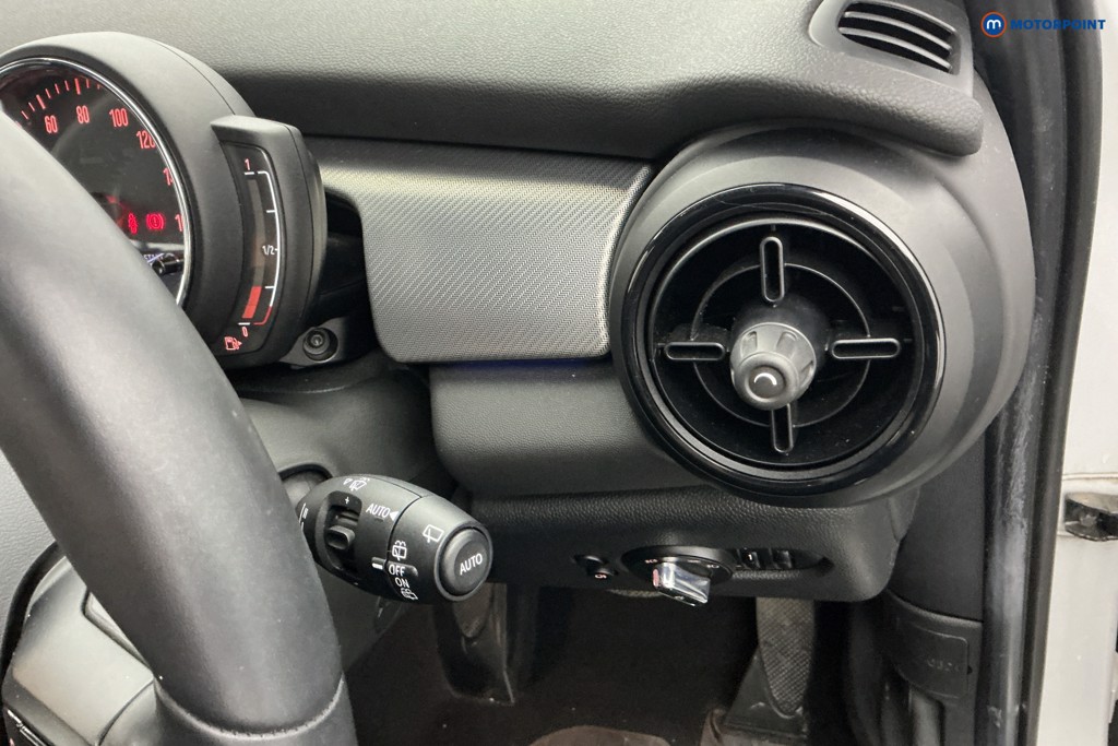 Mini Hatchback Cooper Exclusive Automatic Petrol Hatchback - Stock Number (1639168) - 21st supplementary image