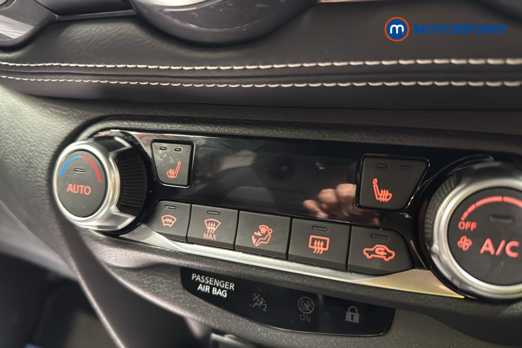 Nissan Juke Tekna Automatic Petrol SUV - Stock Number (1639498) - 14th supplementary image