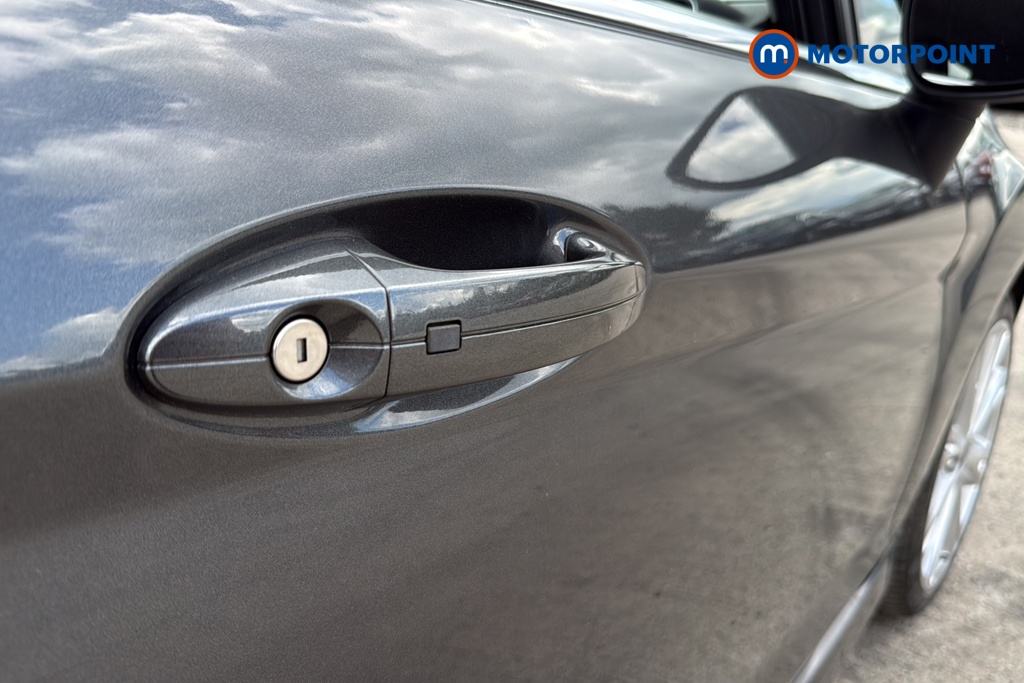 Ford Fiesta Titanium X Manual Petrol Hatchback - Stock Number (1639535) - 995th supplementary image