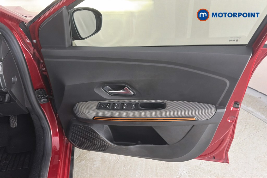 Dacia Sandero Stepway Prestige Manual Petrol Hatchback - Stock Number (1640225) - 19th supplementary image