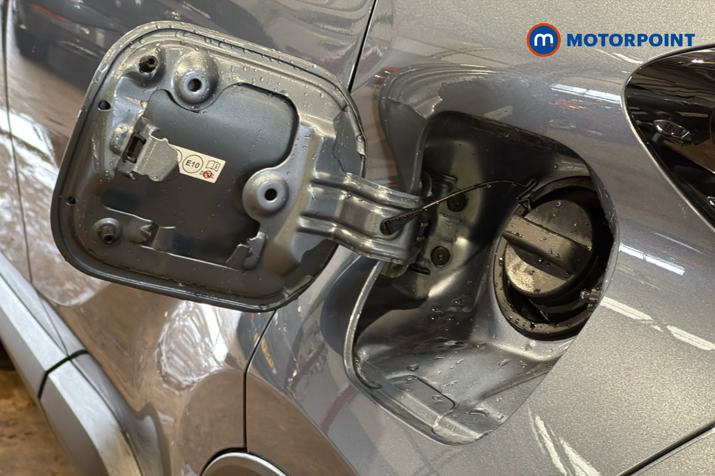 Toyota C-Hr Design Automatic Petrol-Electric Hybrid SUV - Stock Number (1640605) - 41st supplementary image