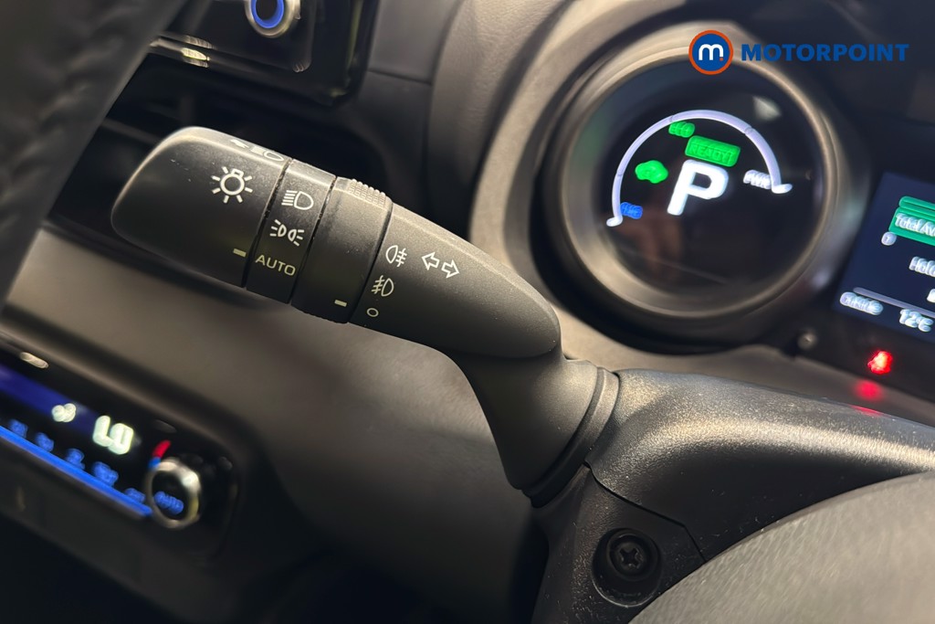 Toyota Yaris Design Automatic Petrol-Electric Hybrid Hatchback - Stock Number (1640916) - 18th supplementary image
