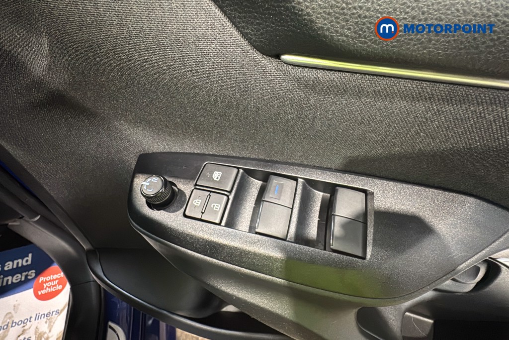 Toyota Yaris Design Automatic Petrol-Electric Hybrid Hatchback - Stock Number (1640916) - 20th supplementary image