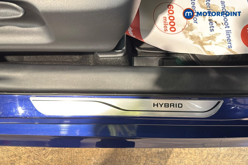 Toyota Yaris Design Automatic Petrol-Electric Hybrid Hatchback - Stock Number (1640916) - 27th supplementary image