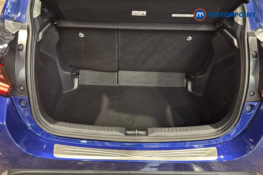 Toyota Yaris Design Automatic Petrol-Electric Hybrid Hatchback - Stock Number (1640916) - 33rd supplementary image
