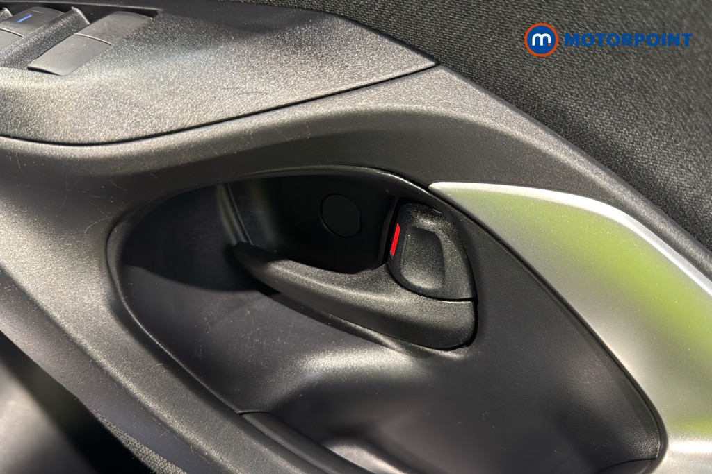 Toyota Yaris Design Automatic Petrol-Electric Hybrid Hatchback - Stock Number (1640916) - 42nd supplementary image