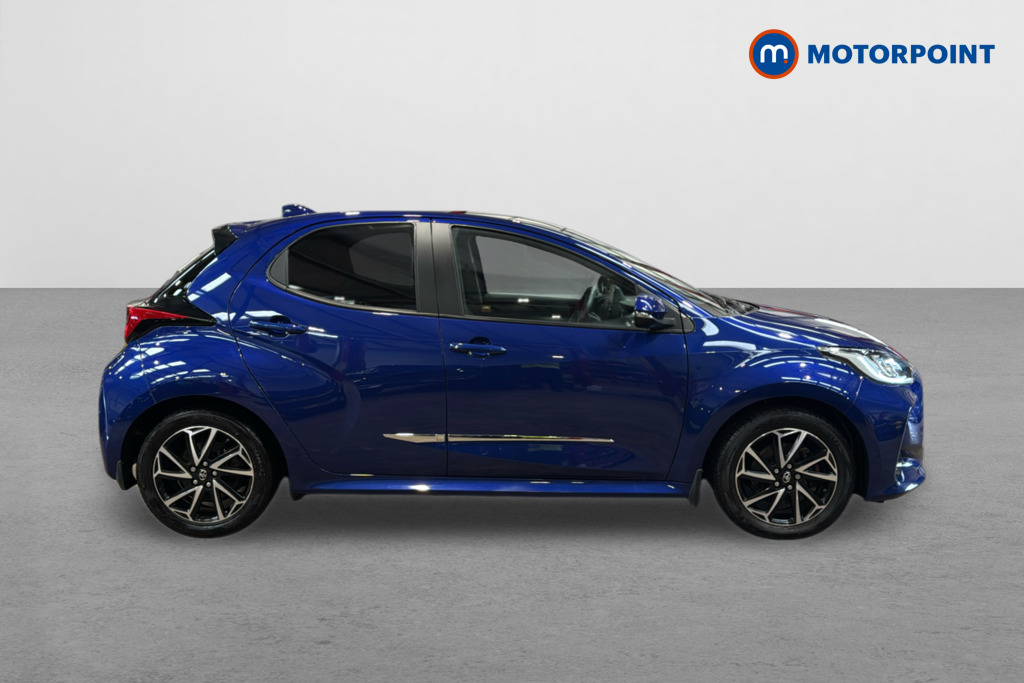 Toyota Yaris Design Automatic Petrol-Electric Hybrid Hatchback - Stock Number (1640916) - Drivers side