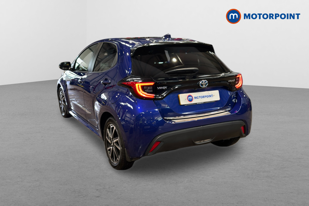 Toyota Yaris Design Automatic Petrol-Electric Hybrid Hatchback - Stock Number (1640916) - Passenger side rear corner