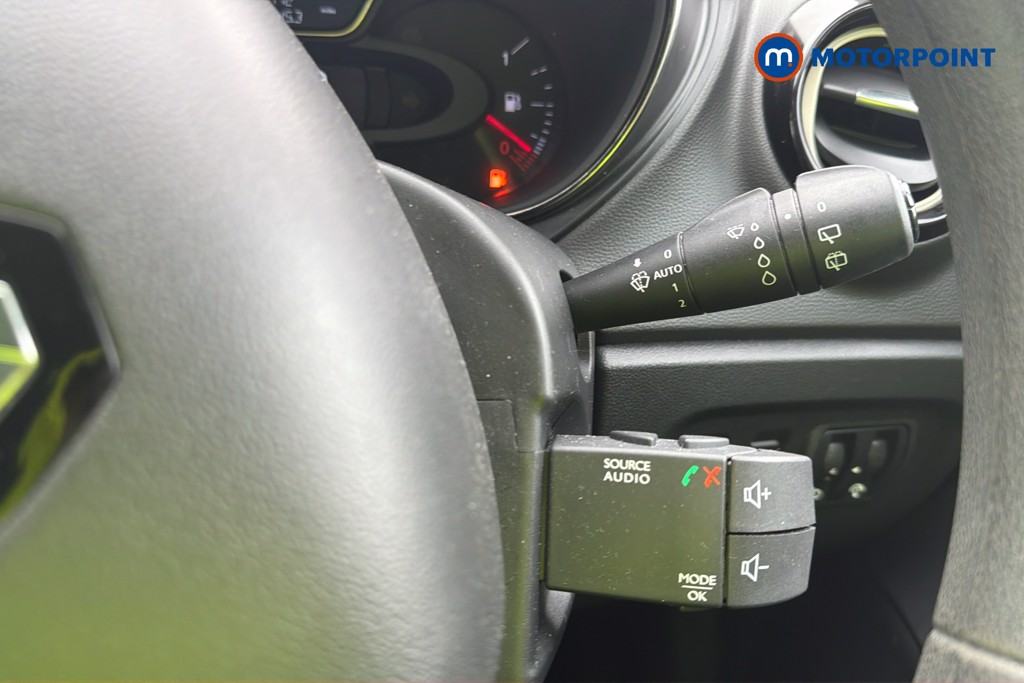Renault Captur Play Manual Petrol SUV - Stock Number (1641644) - 7th supplementary image