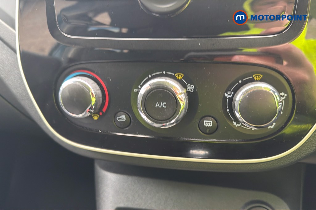 Renault Captur Play Manual Petrol SUV - Stock Number (1641644) - 12th supplementary image