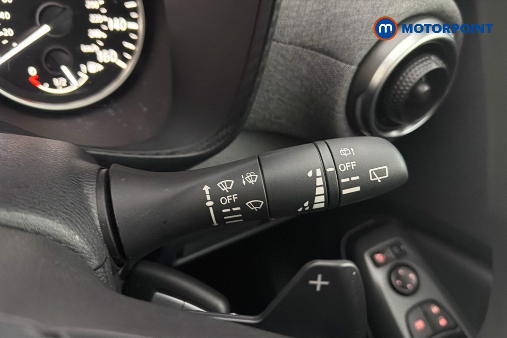 Nissan Juke Acenta Premium Automatic Petrol SUV - Stock Number (1641706) - 7th supplementary image