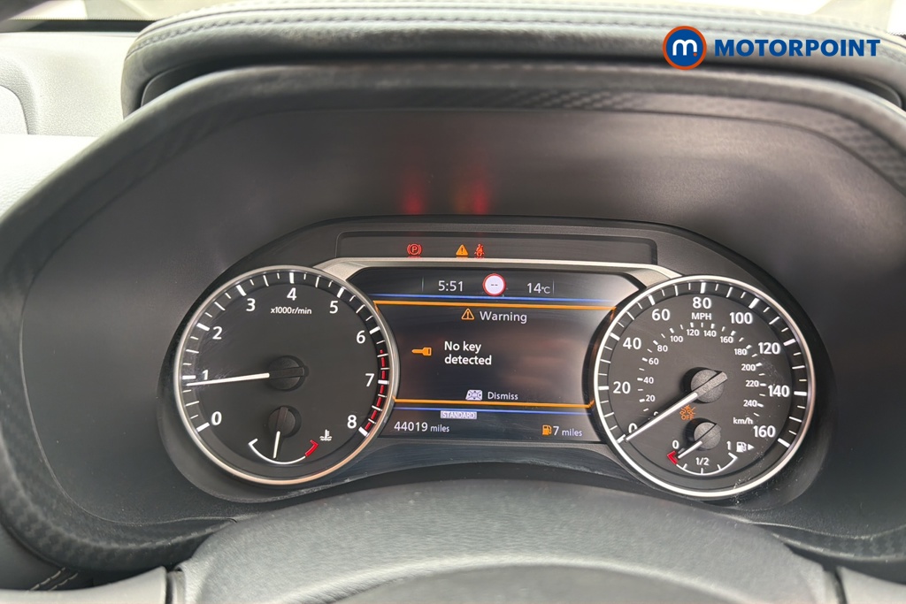 Nissan Juke Tekna Manual Petrol SUV - Stock Number (1641764) - 7th supplementary image