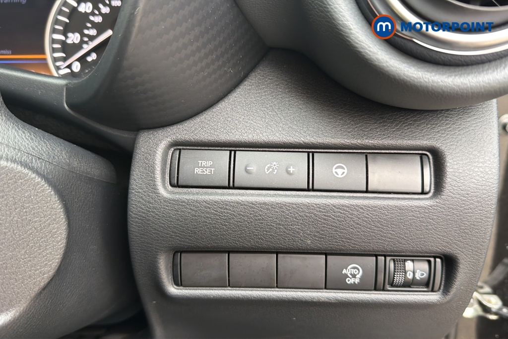 Nissan Juke Tekna Manual Petrol SUV - Stock Number (1641764) - 11th supplementary image