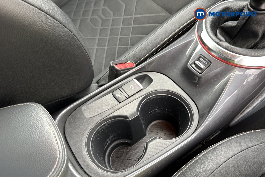 Nissan Juke Tekna Manual Petrol SUV - Stock Number (1641764) - 16th supplementary image