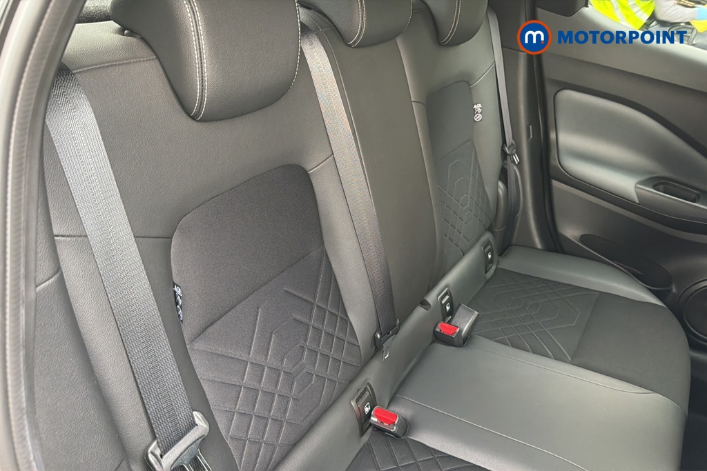 Nissan Juke Tekna Manual Petrol SUV - Stock Number (1641764) - 25th supplementary image