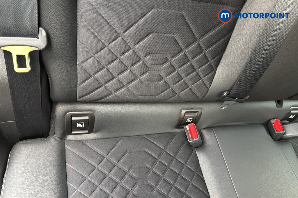 Nissan Juke Tekna Manual Petrol SUV - Stock Number (1641764) - 27th supplementary image